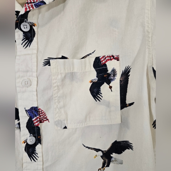 PACSUN Los Angeles Ivory Eagle American Flag Short Sleeve Button Shirt, Small - Picture 2 of 6